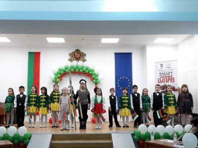Четири училищни отбора мериха сили в родолюбивото състезание на община Свищов „Моята България“