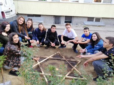 Ученици от СУ „Николай Катранов“ участват в международен проект за Холокоста