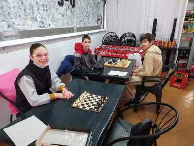 Шампиони по шахмат от СУ „Н.Катранов“